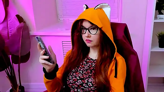 CarolGiggly's Webcam Show