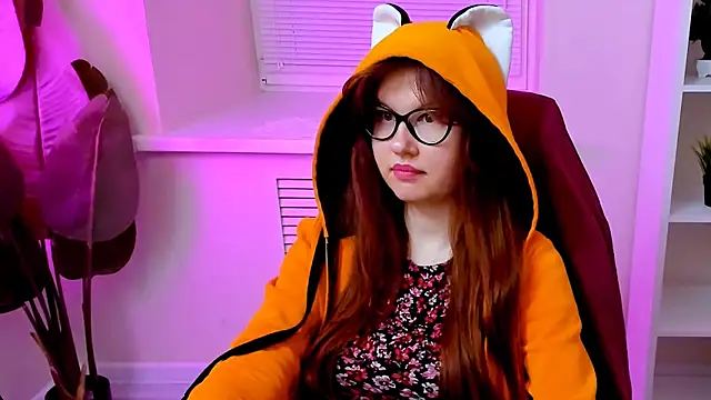 CarolGiggly's Webcam Show