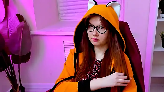 CarolGiggly's Webcam Show