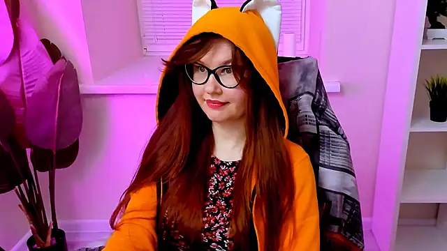 CarolGiggly's Webcam Show
