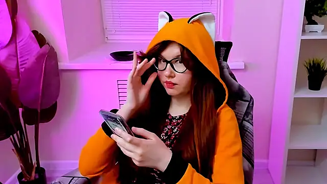 CarolGiggly's Webcam Show