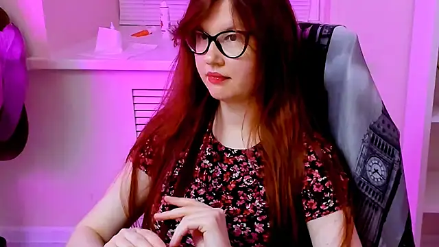 CarolGiggly's Live XXX Chat