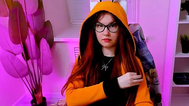 CarolGiggly's Webcam Show