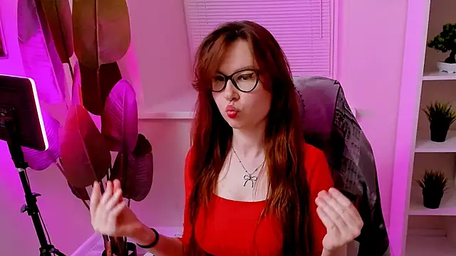 CarolGiggly's Live XXX Chat