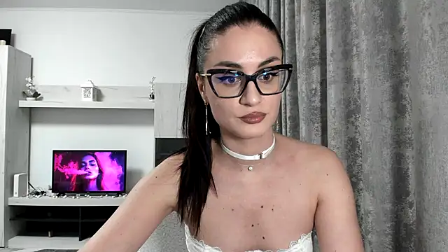 AleeAlice Adlı Modelin Web Kamerası Şovu