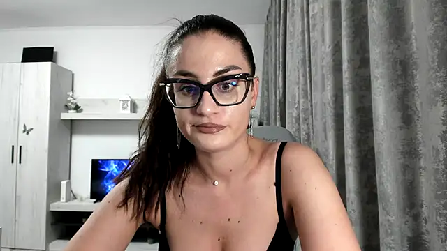 AleeAlicen Live XXX chat
