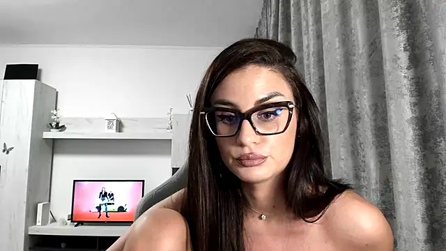 AleeAlice Webcam show