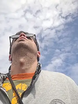 RikCum4u Adlı Modelin Web Kamerası Şovu