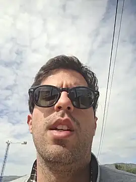 โชว์เว็บแคมของ RikCum4u