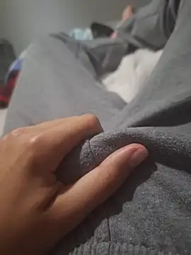 RikCum4u: διαδικτυακό σόου στην κάμερα