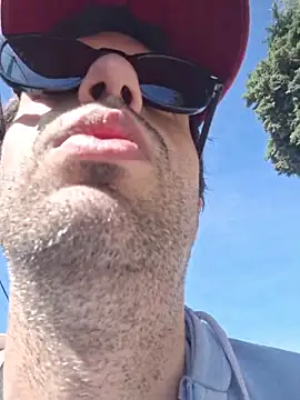 RikCum4u 网络视讯表演