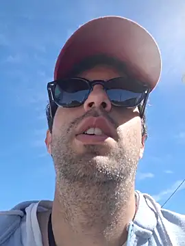 Pertunjukan Kamera Web RikCum4u