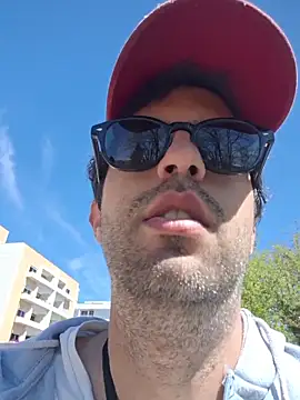 Pertunjukan Kamera Web RikCum4u