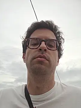 RikCum4uのウェブカメラショー