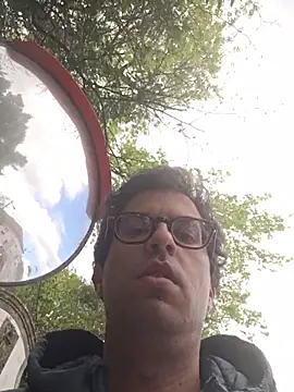 RikCum4u: διαδικτυακό σόου στην κάμερα