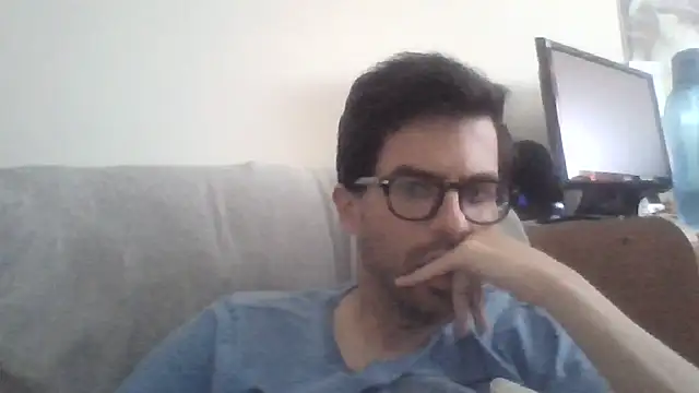 Show de RikCum4u na webcam