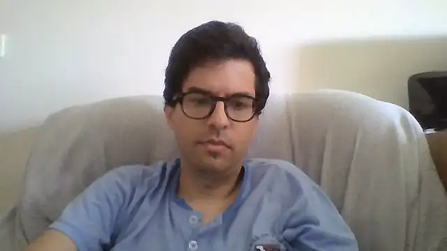 Show modela RikCum4u na web-kameri
