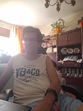 Show de RikCum4u na webcam