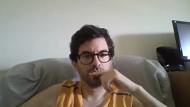 Show de RikCum4u na webcam