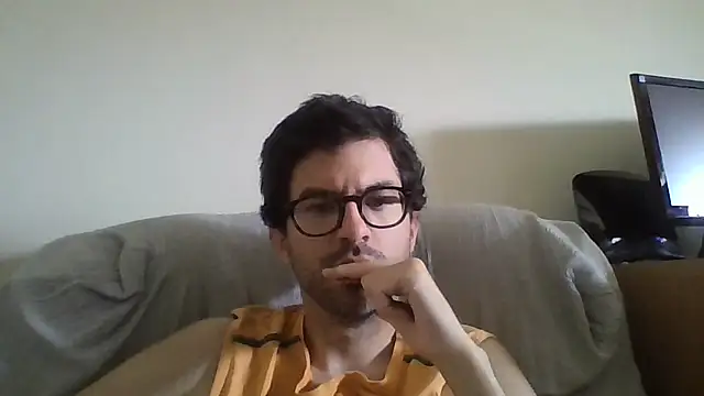 Show de RikCum4u na webcam