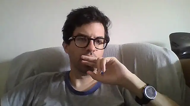 Show de RikCum4u na webcam