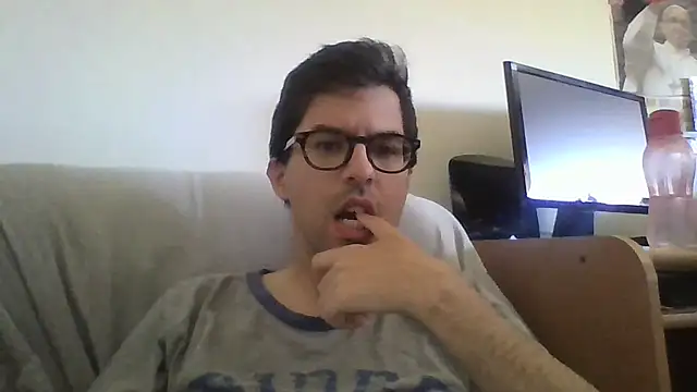 Show de RikCum4u na webcam