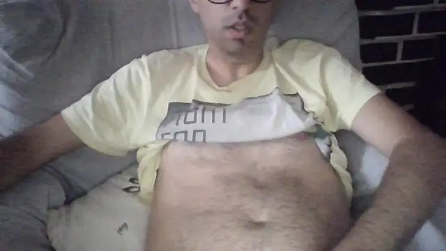 Show de RikCum4u na webcam