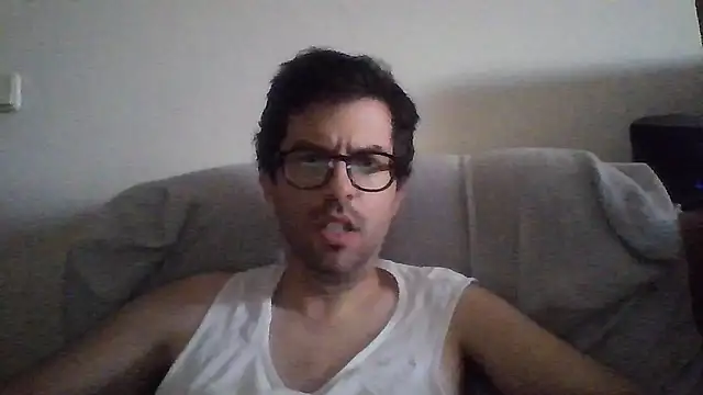 Show de RikCum4u na webcam
