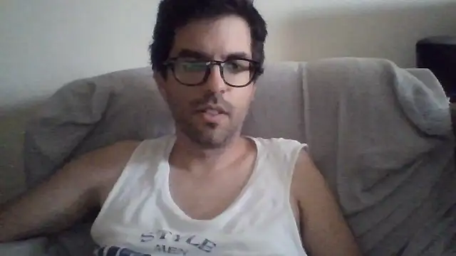 Show de RikCum4u na webcam