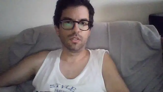 Show de RikCum4u na webcam