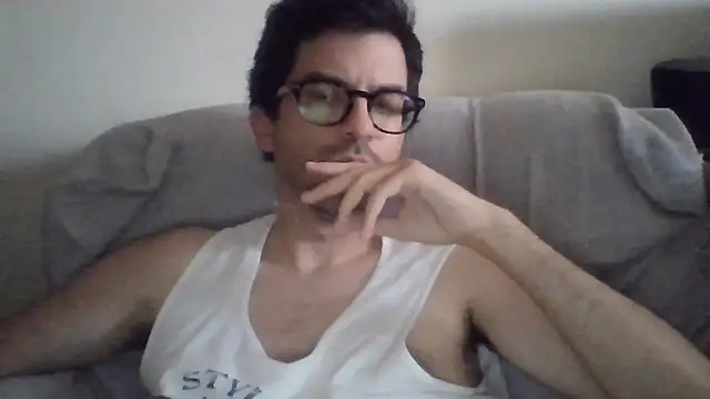 Show de RikCum4u na webcam