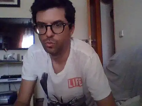 Show de RikCum4u na webcam