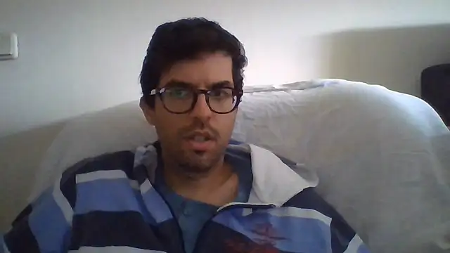 Show de RikCum4u na webcam