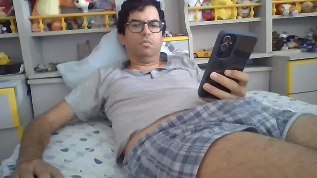 Show de RikCum4u na webcam