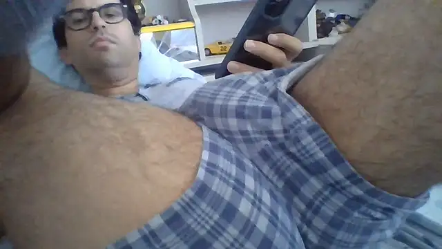 Show de RikCum4u na webcam