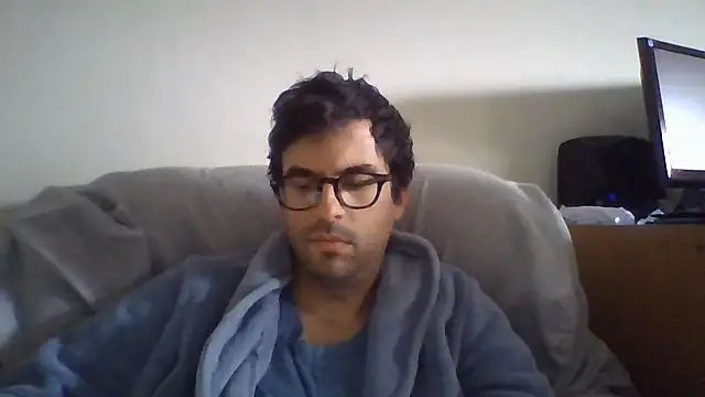 הופעת וובקאם של RikCum4u