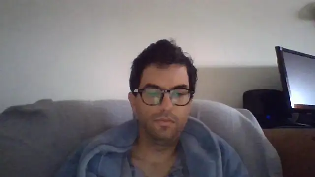 Show de RikCum4u na webcam