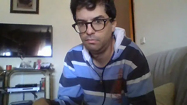 Show de RikCum4u na webcam