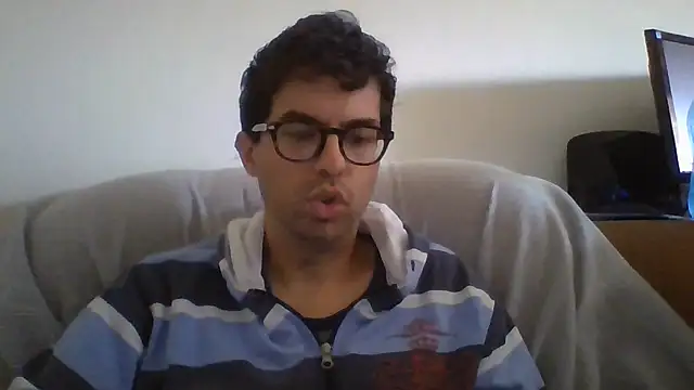 Show de RikCum4u na webcam