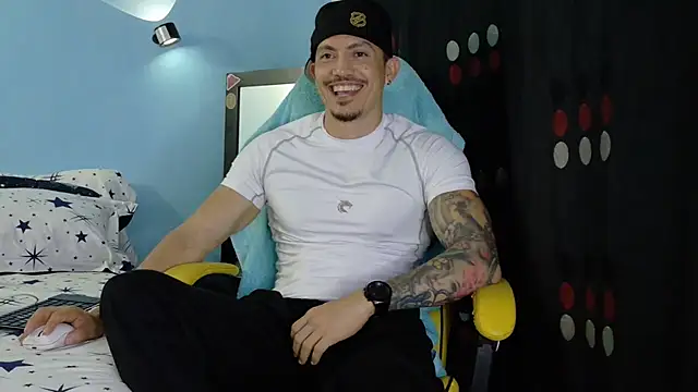 Alex_motta webkamerás műsora