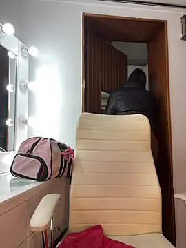 โชว์เว็บแคมของ Praga_Pink