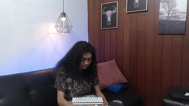 Онлайн чат XXX Aurora_ath