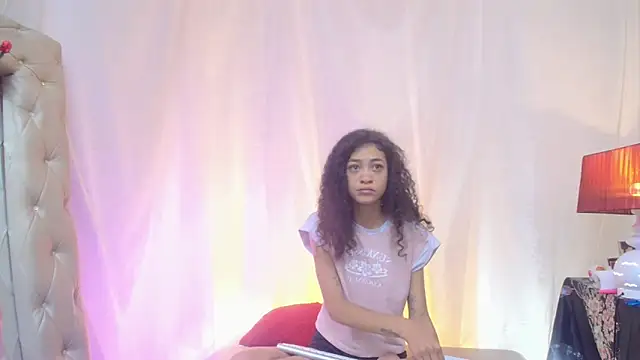 Aurora_athのライブXXXチャット
