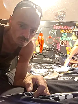 DaddyAndSplashQueen Show in webcam