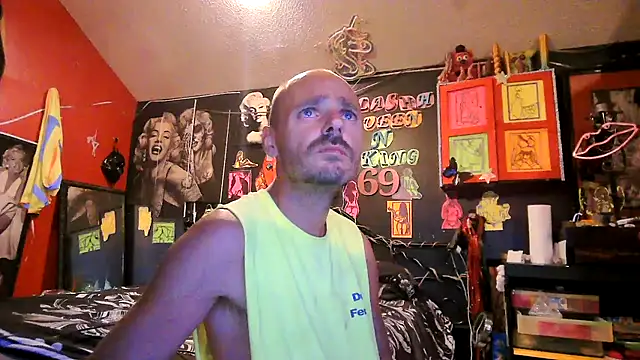DaddyAndSplashQueen Chat XXX in diretta