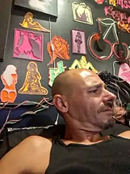 Онлайн чат XXX DaddyAndSplashQueen