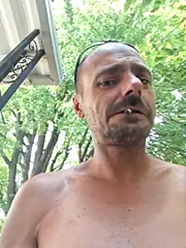 DaddyAndSplashQueen Show in webcam