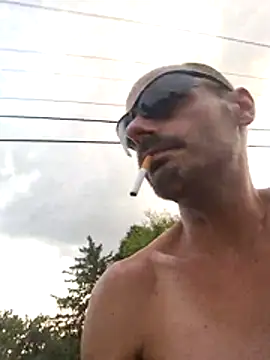 DaddyAndSplashQueen's Live XXX Chat