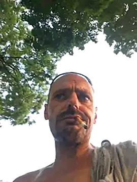 DaddyAndSplashQueen Show in webcam