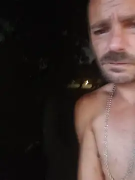 DaddyAndSplashQueen Show in webcam